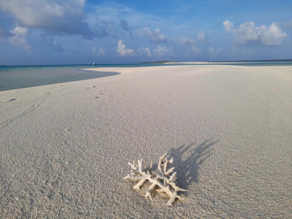 Royal Beach Dhigurah Dhigurah  Esterno foto